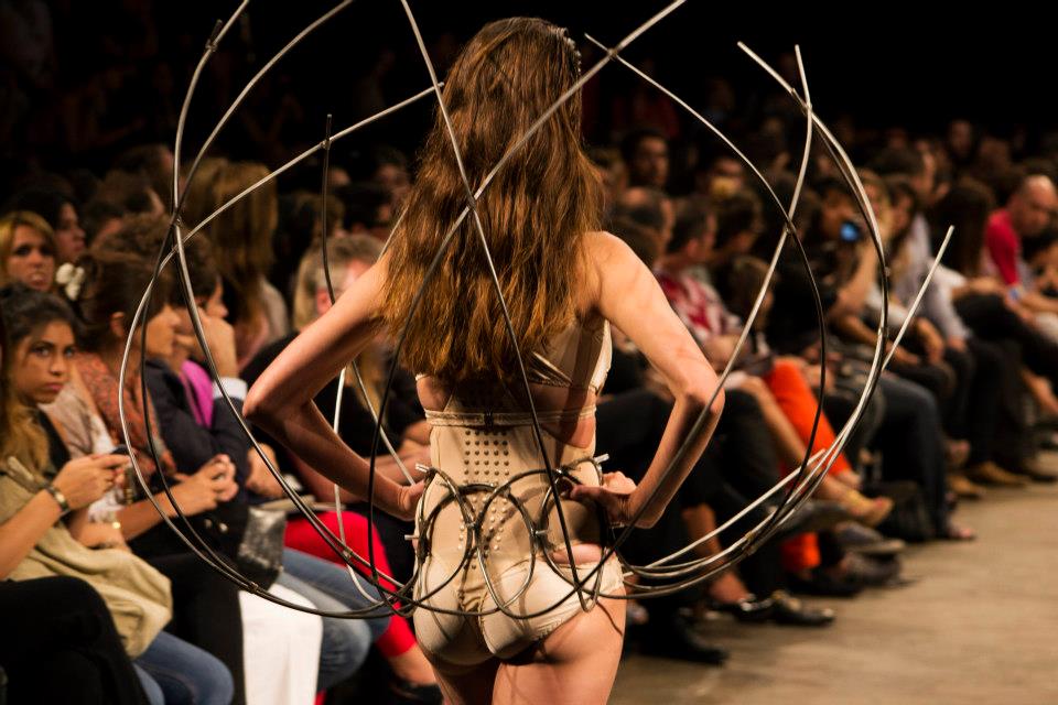 Benitez Emilse - Quitar la Carne - Pasarela - 4